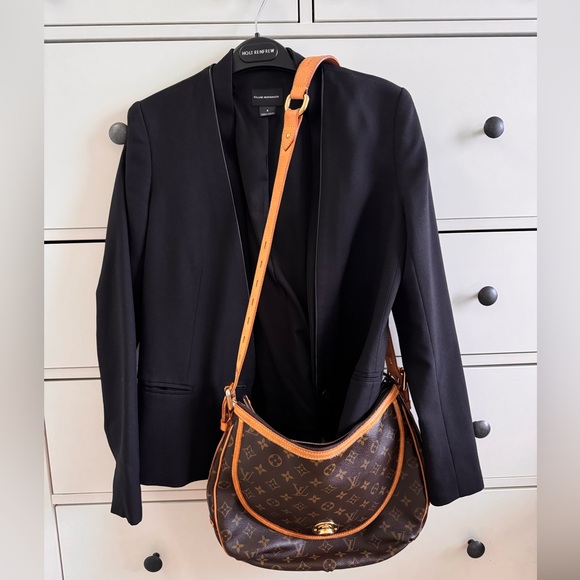 Louis Vuitton Tulum GM Monogram - Picture 12 of 12